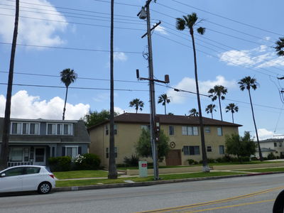 NextG (Crown Castle) Dual DAS in Redondo Beach, CA
This is an example of why the assertion that 'DAS and done' is not always true.  This site was originally permitted as a single DAS site, but another carrier wanted to be at the same site, so a larger cabinet holding two DAS nodes was installed, as was a second antenna.
Keywords: nextg crown castle dual das node redondo beach