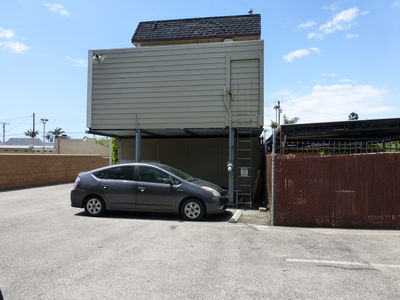 Chimney Site with Elevated BTS Platform - Hermosa Beach, California
This site features a chimney to hide the antennas (except from behind) and an elevated BTS equipment cabinet platform.
Keywords: chimney elevated platform bts hermosa beach