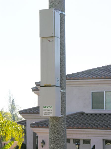 An Insect Attracted to a Light
View of the Andrew node of the Cricket Wireless DAS site (installed by NextG) on a light standard in Encinitas, California.
Keywords: Cricket Wireless DAS NextG light standard Encinitas California distributed antenna system andrew