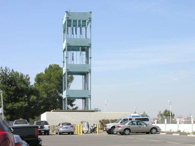 Good signal track(ing)
This is the multi-carrier radio tower at the Irvine, California AMTRAK station.
Keywords: irvine california amtrak station