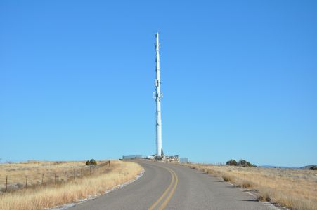 Rocket South of Santa Fe on I-25
One of the worst located sites I have ever run across.
Keywords: Santa Fe,rocket,missle,monopole