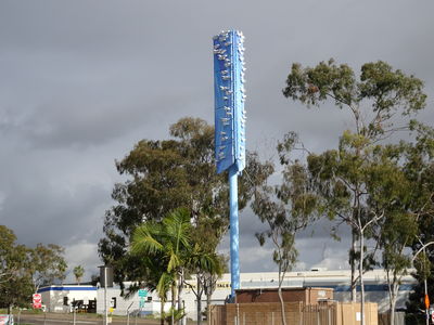 Birds on Blue Unique Cell Site Design - Public Art
This public art cell site was designed by Ron Pekar and Sandy McDaniel; brought to life by Esteban DuPont's CellTech Wireless, sponsored by Crown Castle, and authorized by the City of San Diego.  This is a wonderful result for a great collaboration.  Located at CA905 and Beyer Blvd in San Diego.
Keywords: pekar mcdaniel celltech crown castle san diego birds on blue