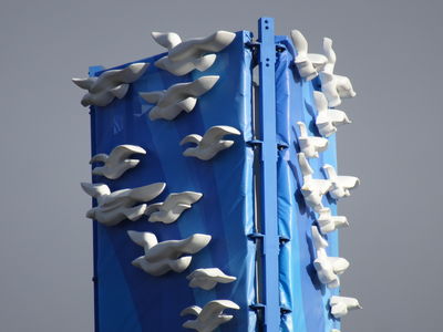 Birds on Blue Unique Cell Site Design - Public Art
This public art cell site was designed by Ron Pekar and Sandy McDaniel; brought to life by Esteban DuPont's CellTech Wireless, sponsored by Crown Castle, and authorized by the City of San Diego.  This is a wonderful result for a great collaboration.  Located at CA905 and Beyer Blvd in San Diego.
Keywords: pekar mcdaniel celltech crown castle san diego birds on blue