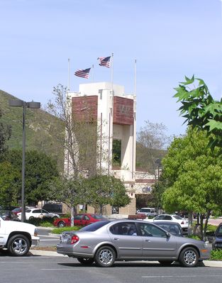 Camo Site in Shopping Center
The camo site is located in the clocktower of this shopping center.
Keywords: simi valley camo sign wood ranch