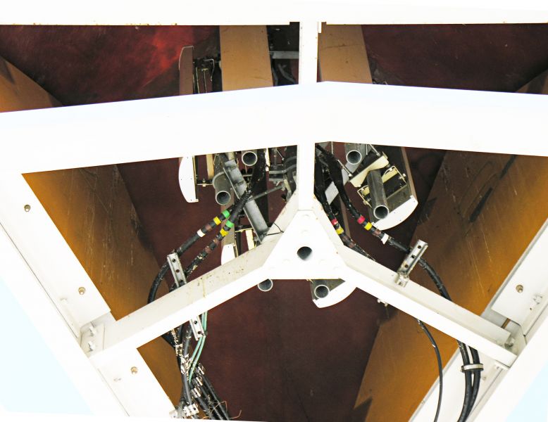 Blessed be Sprint
A sprint site inside a faux bell tower at a church in the San Fernando Valley (Los Angeles, California).
Keywords: sprint faux bell tower church san fernando valley los angeles california