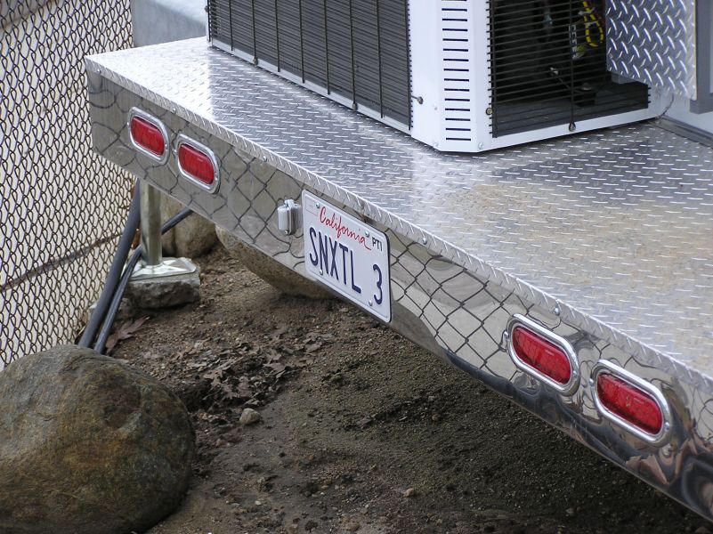 Nextel Cow has Peronalized Plates
These Cow belongs to Nextel. This license plate photographed at the 2007 Rose Bowl.
Keywords: nextel cow rose bowl 2007 personalized license plate