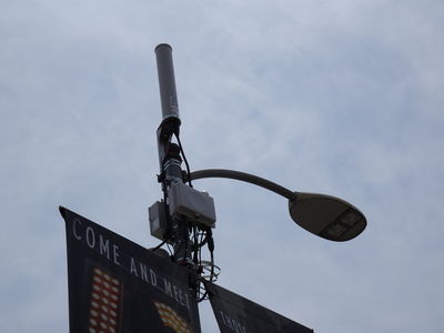 Adjacent to 5445 Hollywood Blvd, Ste D, Los Angeles, CA 90027
Keywords: mobilitie sprint