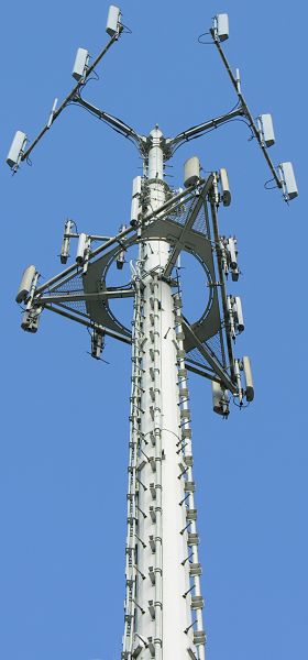 Big Iron CoLo in Lacey Washington
Nextel and AT&T Wireless share this tower in Lacey, Washington.  Notice the climbing space through the bottom platform.
Keywords: nextel at&t attws lacey washington tower climbing space