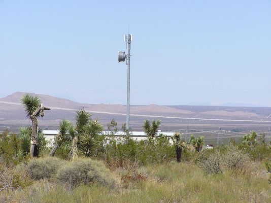 Monopole
A monopole site between Victorville, California and Littlerock, California.  Carrier unknown.
Keywords: monopole