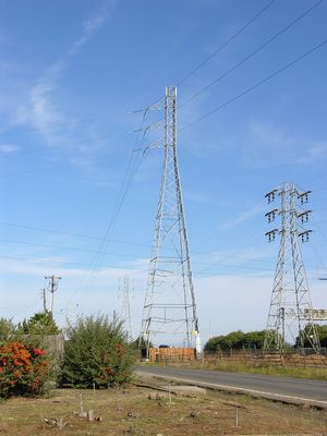 PCS Crown on PG&E Tower
Ubiquitel's PCS antennas in Olivehurst, California are located above the high tension lines on this PG&E power transmission tower.
Keywords: ubiquitel olivehurst california pcs pg&e power tower