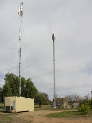 cells.vzw.cell-in-a-box.20060207.wildomar.DSCN1260.jpg
