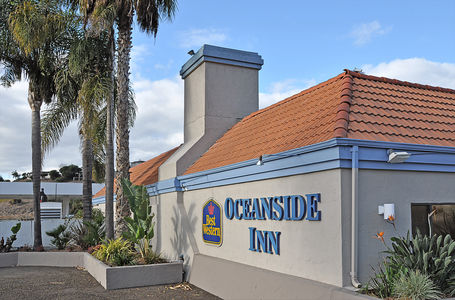 Sprint's Signal is SMOK'N!
Another view of Sprint's faux chimney site in Oceanside, California.
Keywords: faux,chimney,oceanside,california,sprint