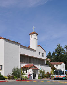 Outstanding T-Mobile Church Site
This is a photograph of T-Mobile's outstanding installation in the exiting bell tower of the Piedmont Community Church in Piedmont, California.  The antennas are hidden behind the faux vents.  T-Mobile originally proposed a faux stained-glass design, but the City's planners wisely opted for the vent design far more in keeping with the normal look of a bell tower.
Keywords: piedmont california t-mobile church bell tower