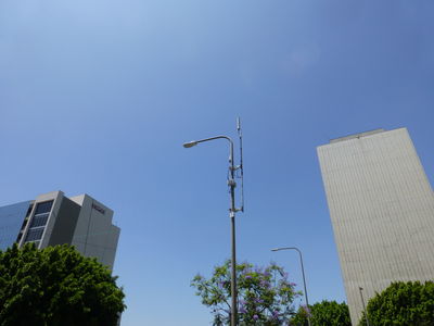 Yet another awful Mobilitie design
Los Angeles: Vermont north of Wilshire
Keywords: Mobilitie sprint los angeles wilshire vermont