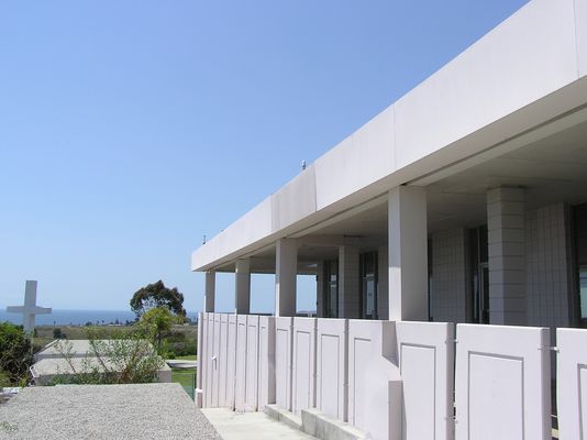 Major Co-lo Site - San Clemente, California
Co-location camo site (Sprint, Verizon, Nextel, Cingular) at St. Andrews by the Sea United Methodist Church, San Clemente.

This camo sector shines to the south.  The antennas for this sector are located behind RF transparent panels just below the roof.  One of the panels doesn't match, does it?
Keywords: Sprint, Verizon, Nextel, Cingular, San Clemente