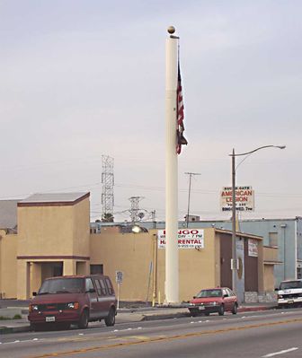 More Waves and Waves
A very large flagpole cell site in Southgate, California.
Keywords: flagpole pole cell flag pole