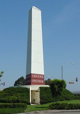 Spectrum from the Spectrum
This camo cell site is at the Irvine (California) Spectrum shopping center.
