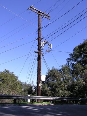 Microcell - Two Sectors
Yet another pole-mounted two-sector cell site.
