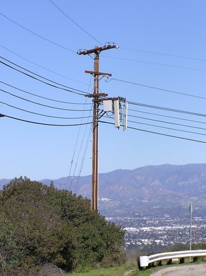 Microcell - Two Sectors
High gain (directional) antennas facing up/down the highway.
