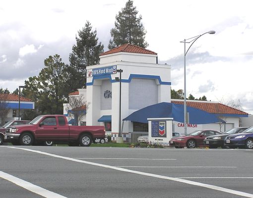 Nextel Camo Site
This Nextel camo site is located in Sunnyvale, California.  Not seen in this photo is a flat panel (diamond) microwave antenna that is roof mounted.
Keywords: nextel sunnyvale ca