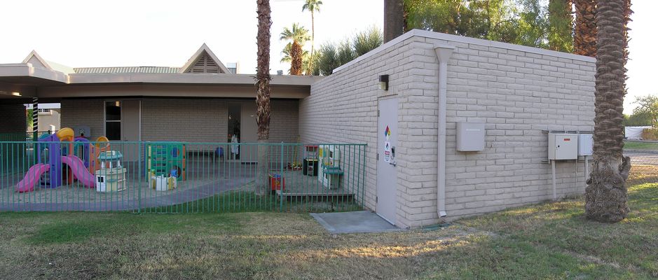 Not-a-Monopalm BTS Enclosure
The monopalm at St. Margaret's Episcopal Church school is served from this BTS enclosure adjacent to the kids play area.   Palm Desert, California.  This panorama consists of three photos.  Can you find both break points?
Keywords: st. saint margaret's episcopal church school palm desert cell monopalm palm