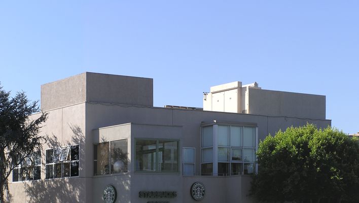 A "Sort-a-flaged" Site (Close-up)
It's hard to hide in plain sight when the plain site is not well hidden.  Thanks to Larry Thomas for identifying this as a Sprint site.
Keywords: santa monica 15th montana sprint