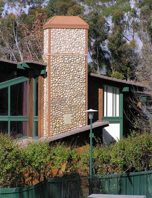 Sun, Sail, and Signal #1
This camo chimney is located at the Sun and Sail Club in Lake Forest, California.  The AT&T Wireless and Cingular antennas are behind the faux rock detail at the top of the chimney.
Keywords: attws cingular faux chimney rock