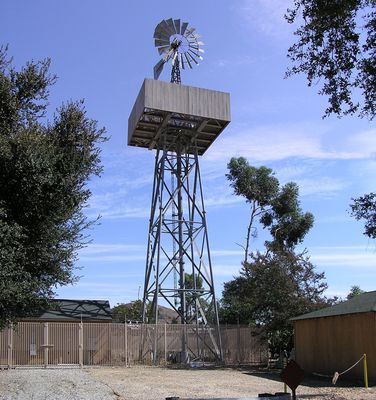 A Mighty Wind's A'blowin...
This well-known AT&T Wireless site sits to the west of SR57 in San Dimas, California (near Arrow Highway).  The BTS equipment is located in the building to the left behind the barbed wire fence.
Keywords: windmill san dimas at&t wireless