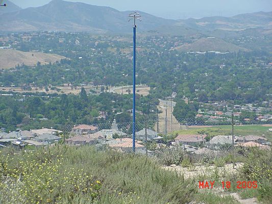 Painting on the Sky 6 of 6
The pole is now painted.   May, 2005.

Photo thanks to Bill Cloutier.
Keywords: painting in the sky kmlt