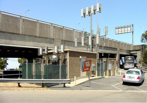 Two levels? No problem!
This cell site, located on Yerba Buena Island in the San Francisco Bay serves both levels of the Bay Bridge.
Keywords: Bay bridge two levels
